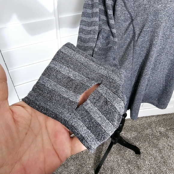 AVIA LONG SLEEVE ATHLETIC WORKOUT SHIRT/TOP - Picture 6 of 11